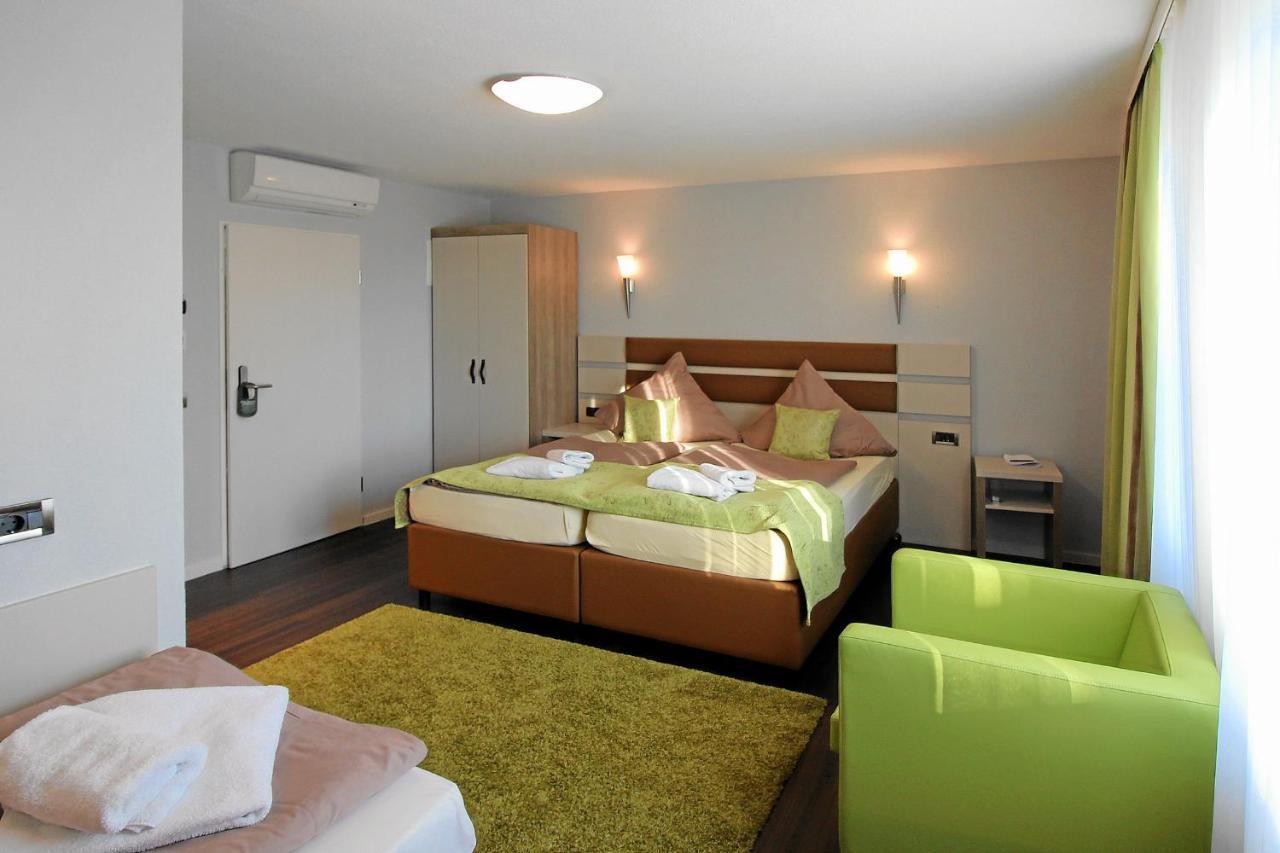 Hotel-Restaurant Axion Weil am Rhein Exterior photo